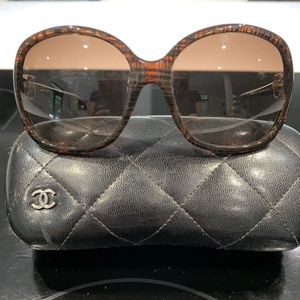 Chanel 5174 c.1204/3B Oversized Tortoise Shell Brown Sunglasses + Case